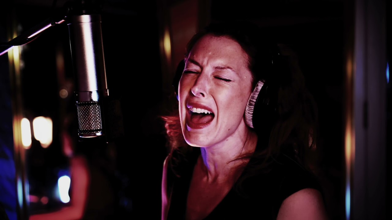 Julia Othmer - Pajarillo Negro - (Paz Court)