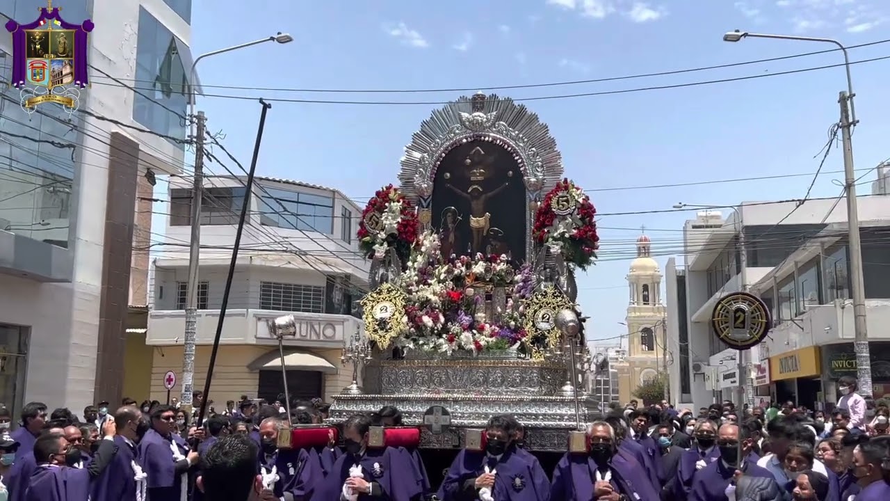 Salida y Primer recorrido de Nuestro Señor de los Milagros-Chiclayo (18-10-2022)