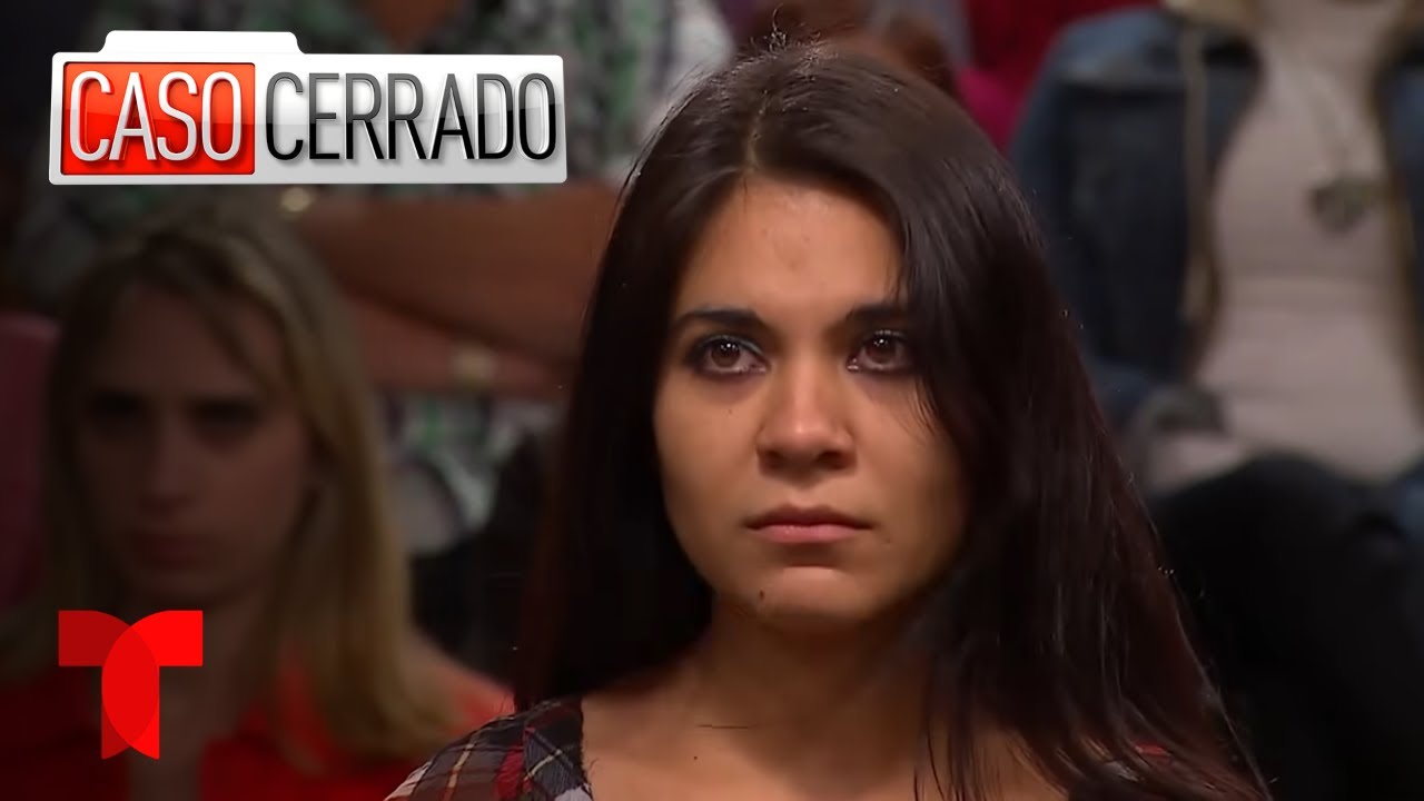 She wants to amputate her breasts out of fear! 😨✂️🎀 | Caso Cerrado Complete Case | Telemundo English