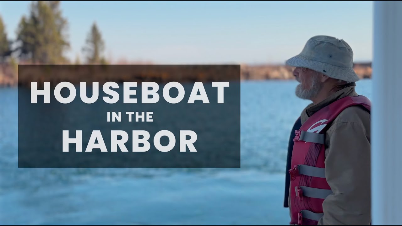 Houseboat in the Harbor