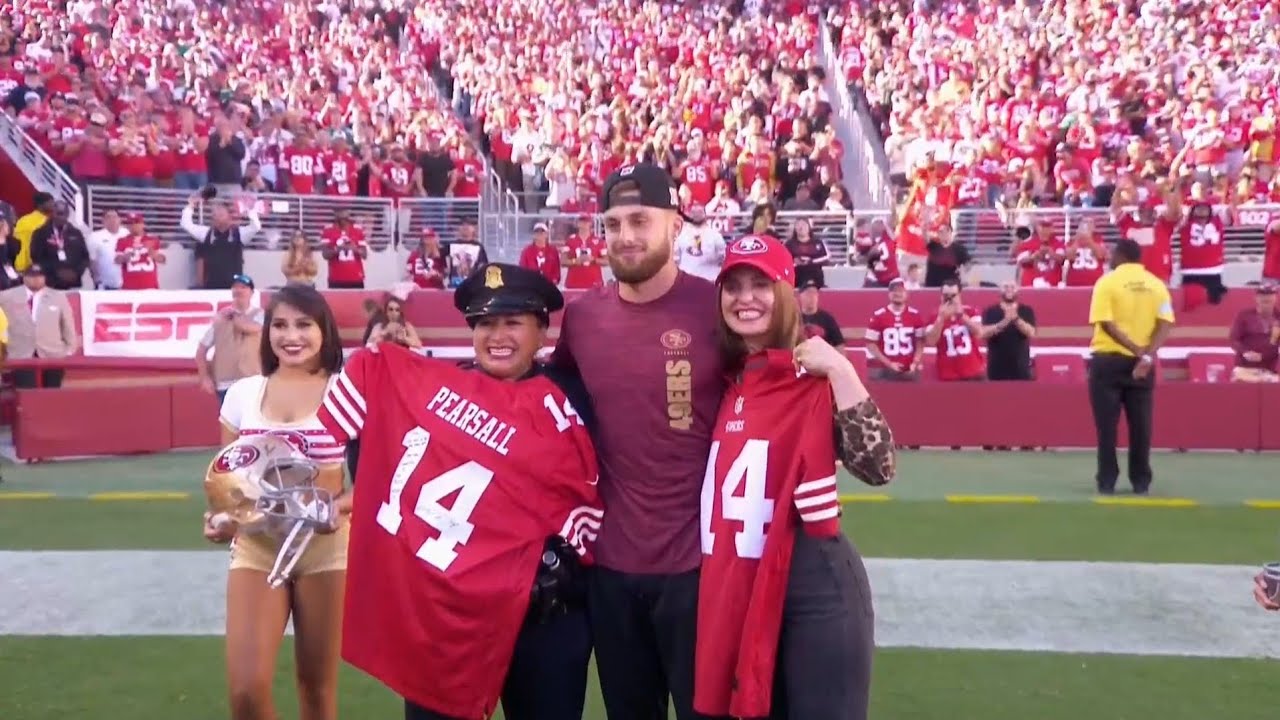 Amazing Ricky Pearsall moment with first responders #49ers
