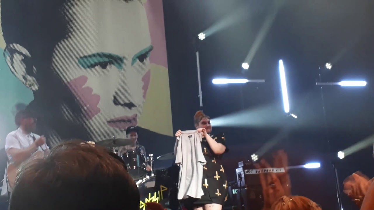 *** Heavy Cros  --  The GOSSIP -- Bikini  2019 --Beth Ditto ---