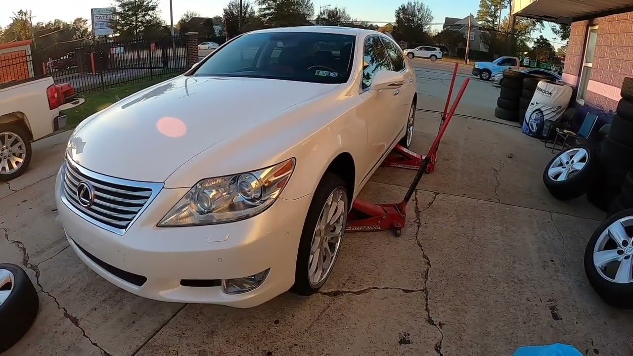 Lexus LS460, Taking delivery another LS460￼ @ L5 on 22s