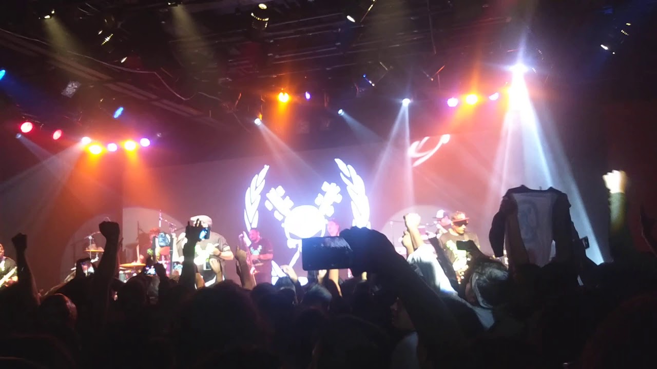 Soledad / Rude Boys (En vivo Lunario)