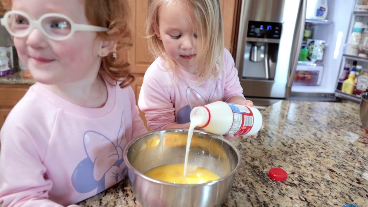 Quints Make Breakfast