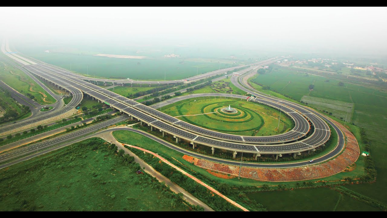 Top 10 Amazing Expressways in India (2016)
