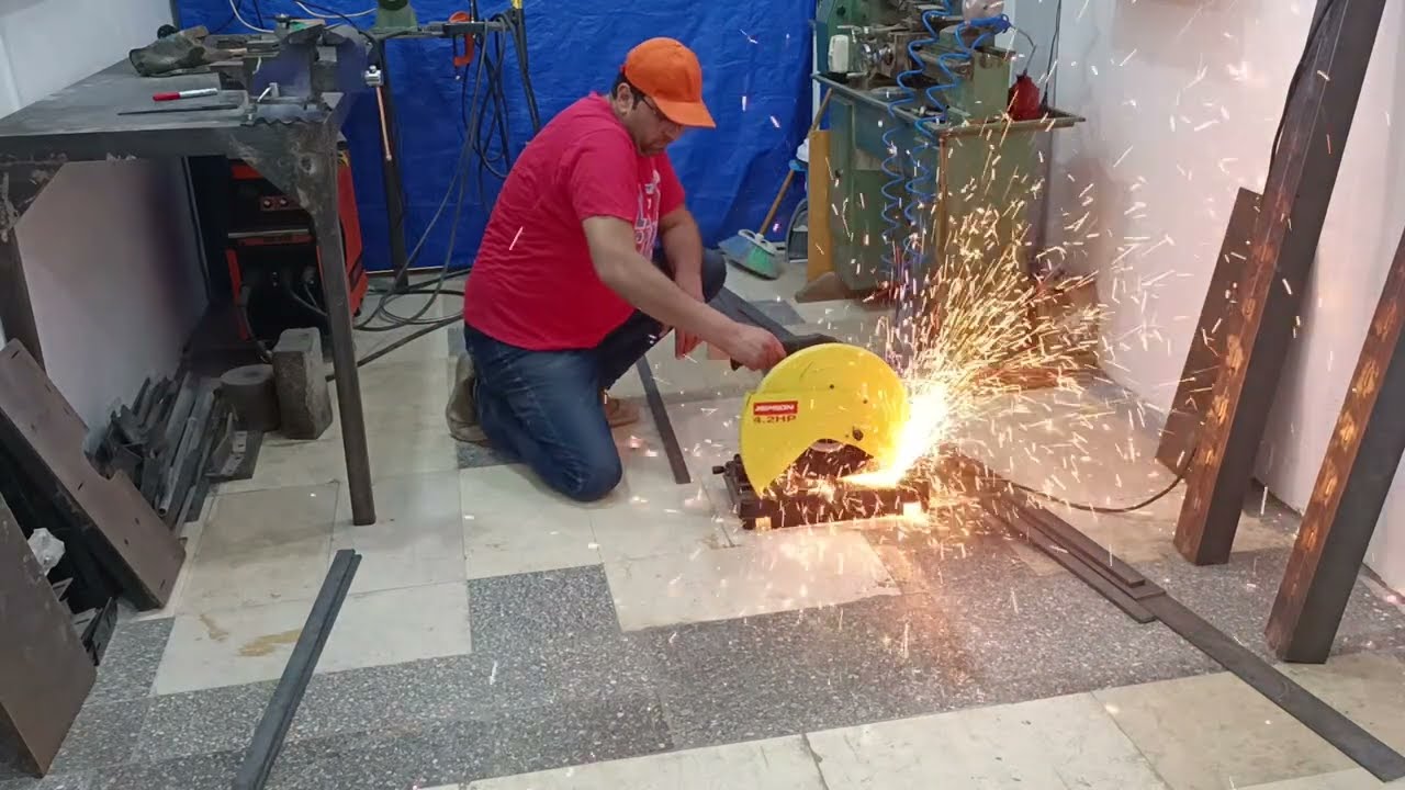 صناعة ماكينة CNC Router احترافيه .. جزء 3 تكملة تقطيع حديد شاسيه الماكينة