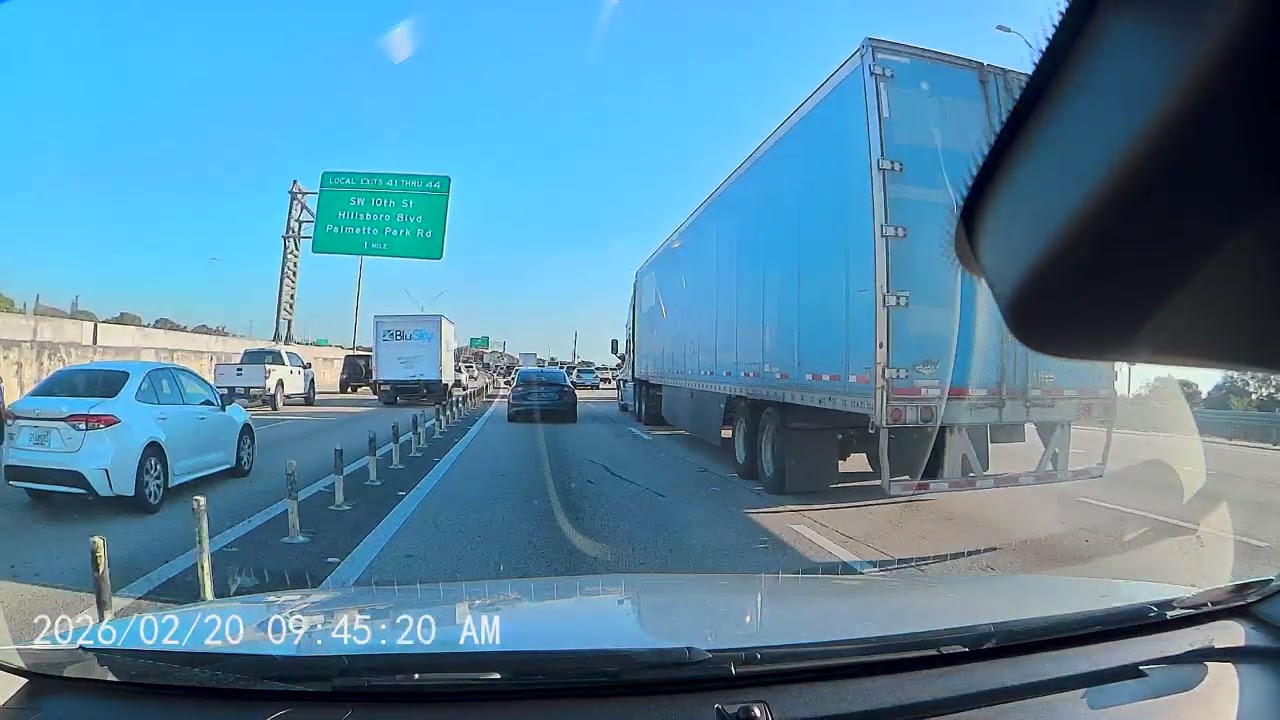 This Driver Went FULL GTA Mode and Didn’t Even Blink February 20, 2026(4)