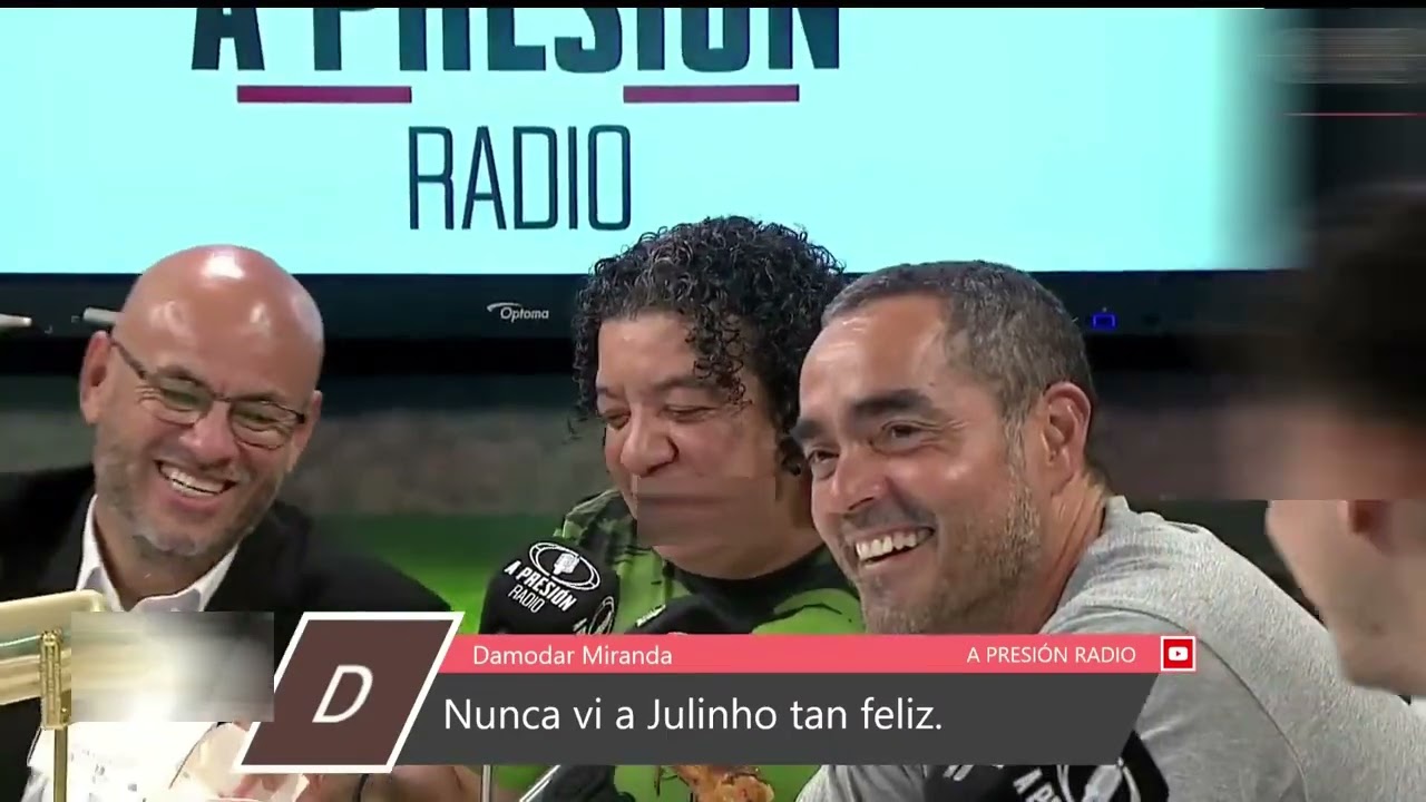 Mr. Peet la muerde en vivo