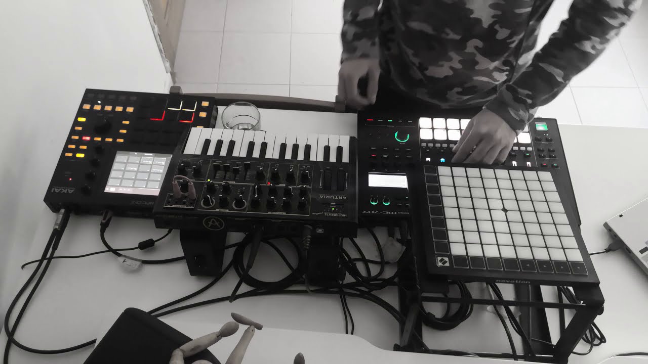 NIIVS - Deep Bounce #MC707 #MPC #HOUSEMUSIC #ABLETON