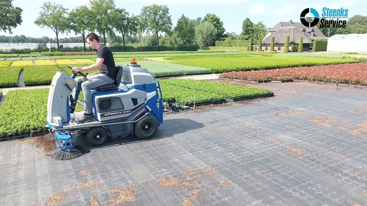 200ste Stefix 135 afgeleverd bij E. van Dijck boomkwekerij