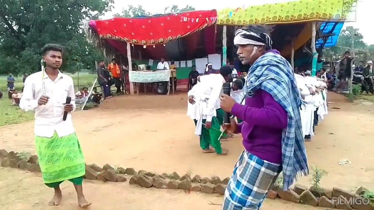 दन्तेवाडा जिला और शुकमा के दिनस लौर पर रै ली की ग ई मुलवासी बचाओ मंच गोण्डेरास