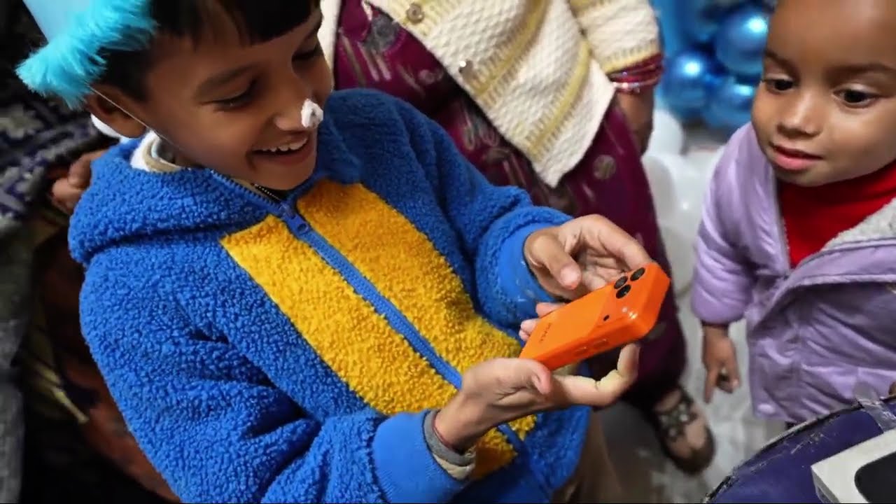 Cake Se Iphone Nikla 😲 Kunali K @Sourav Joshi Vlogs
