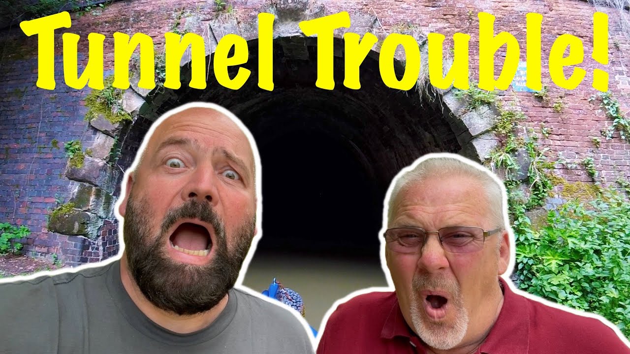 042 - Braunston Tunnel and Locks cruise in our narrowboat