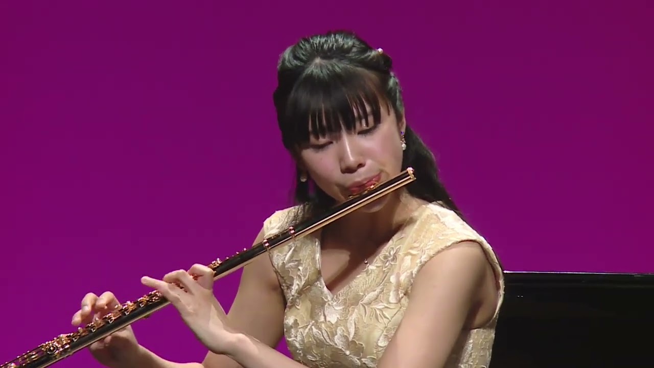 芸術体験フェスタinイーハトーヴ　舞台公演　「フルート演奏」