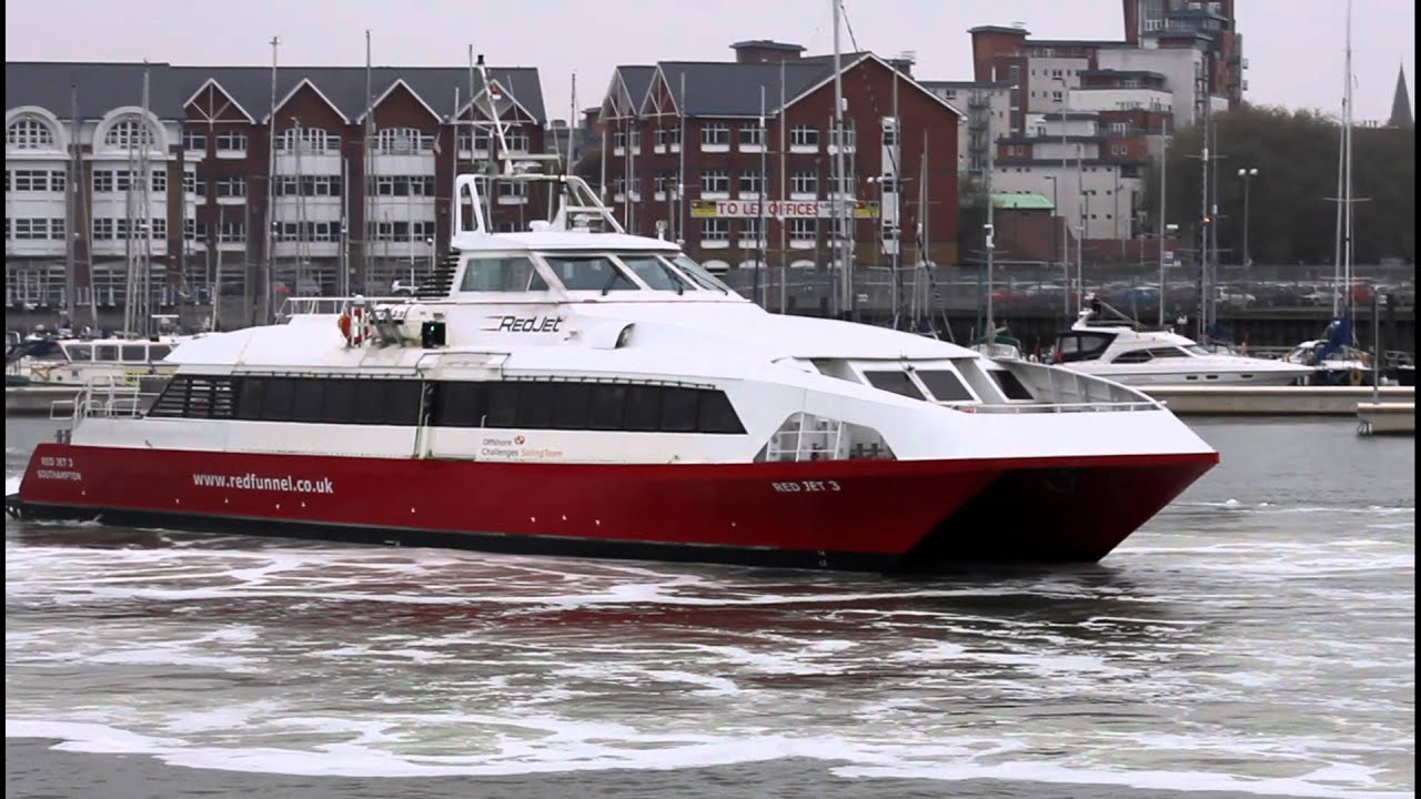 RED JET FAST FERRY [ Southampton To Isle Of Wight ]