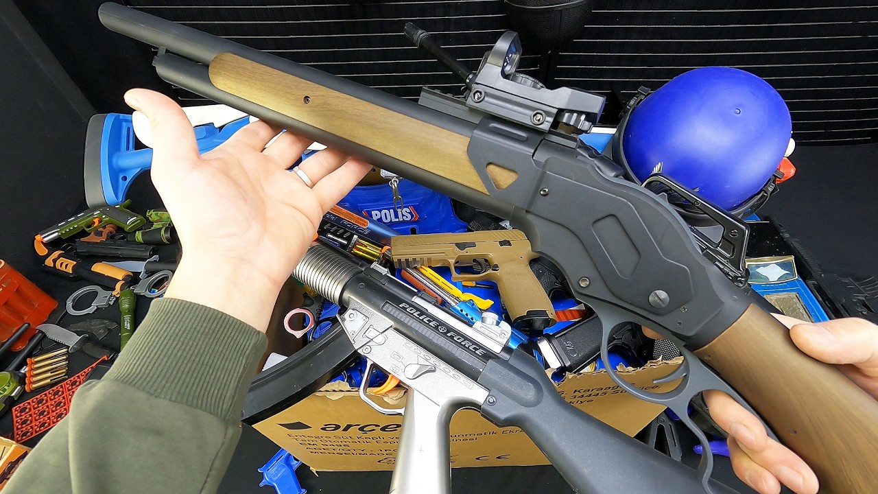 Airsoft and Toy Gun Madness! Police Equipment! Pump-action Shotgun, AR 15, M4, SIG P320, and More!