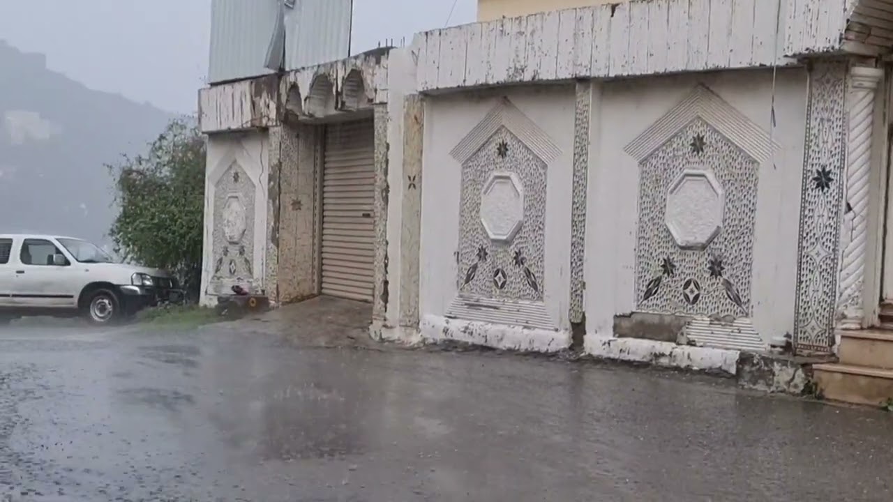أمطار جبل فيفا وجنوب الدرب