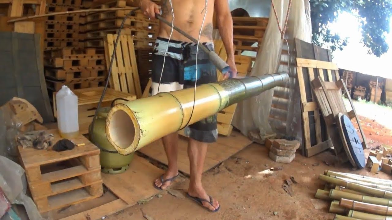 Portão de bambu