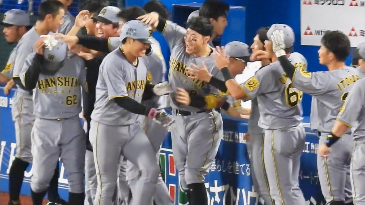 【大山悠輔】9回2死から劇的逆転ツーランホームランの瞬間！ベンチ映像！ 2025.8.26対ベイスターズ戦