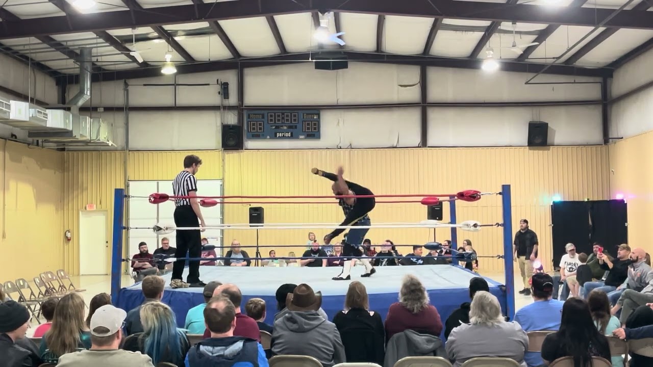 Redneck country boy coots VS Landon Bradley