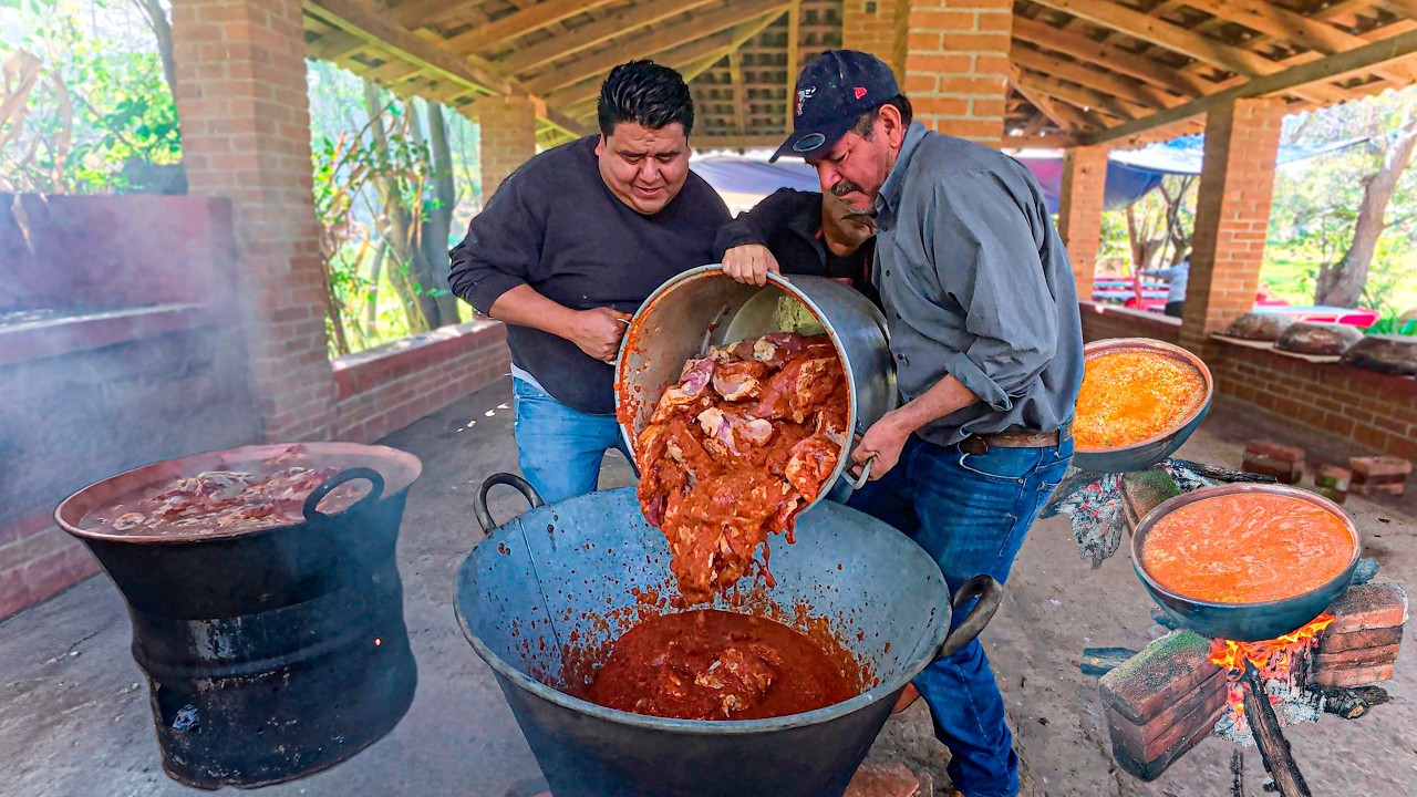Así se Prepara La Barbacoa de Cerdo estilo Tzintzuntzan | Receta Completa a la Leña