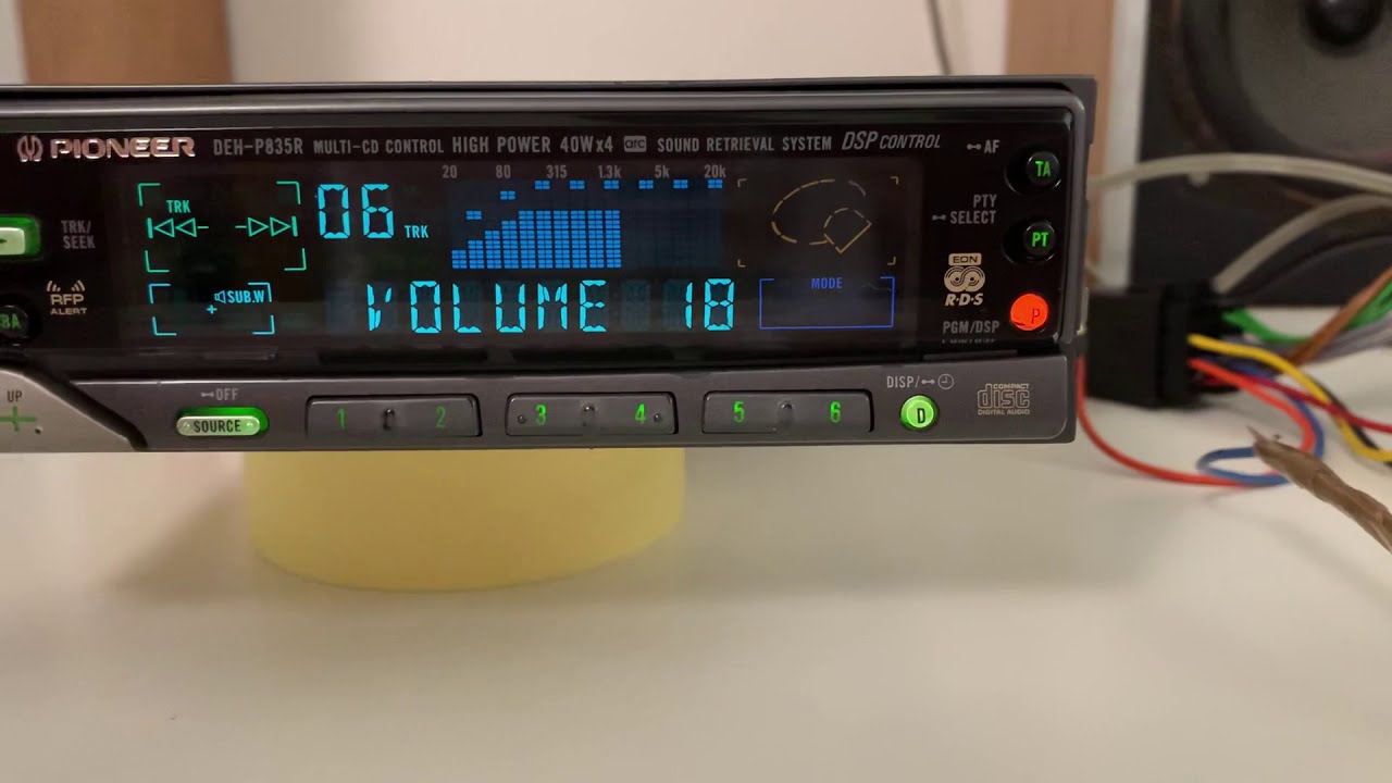 Pioneer DEH-P835R with B&O beovox 1700