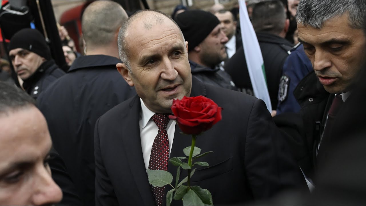 Радев: Въпросът за Европа е лишен от всякакъв смисъл