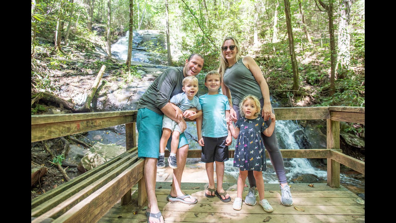 Family Hike to Fall Branch Falls | Blue Ridge Mountains Adventure & Lake Blue Ridge Photoshoot