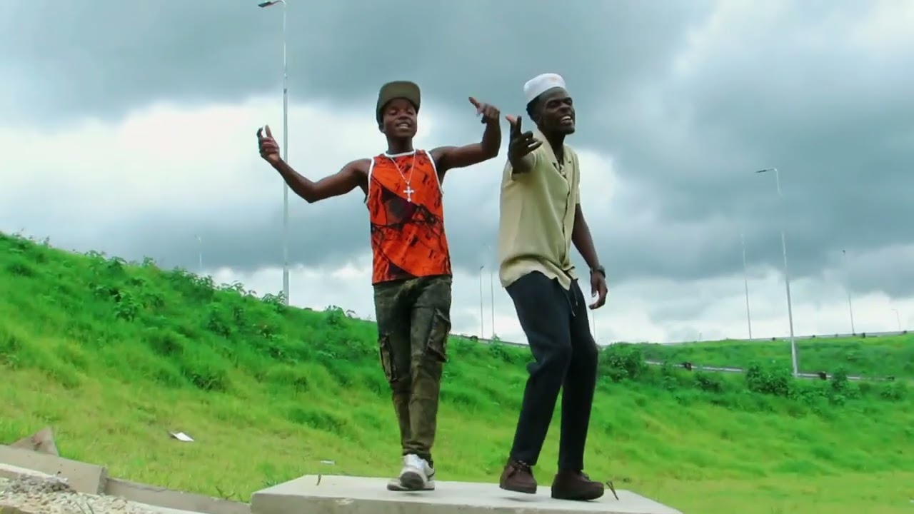 Ray Reez _Kakufanana ft Clarify(Official Video)