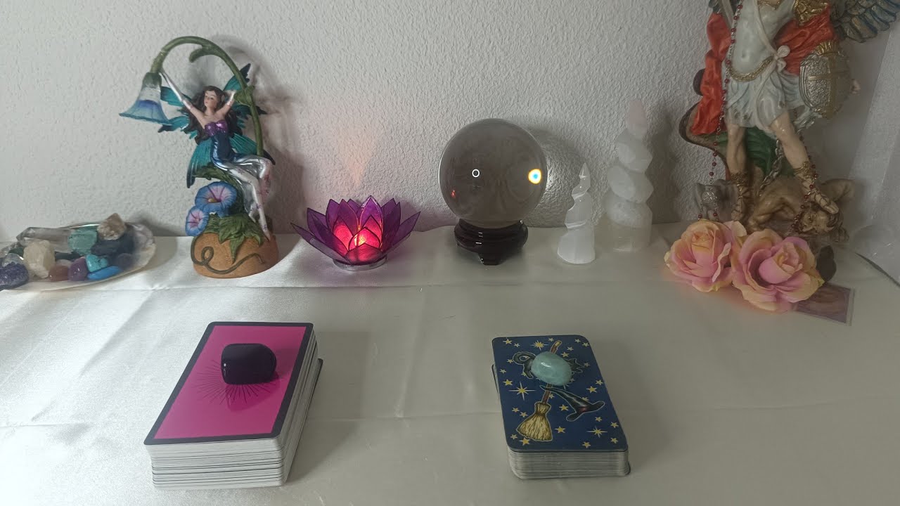✨💖 PIENSA EN UNA PERSONA Y TE DIRÉ QUÉ SIENTE POR TI 💖✨Tarot interactivo amor
