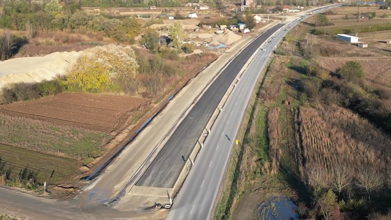 Od autoputa E75 (naplatna stanica Požarevac) do Požarevca, brzom saobraćajnicom Mala Krsna-Požarevac