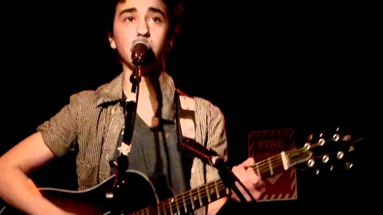 Thump Thump Thump- Nat & Alex Wolff