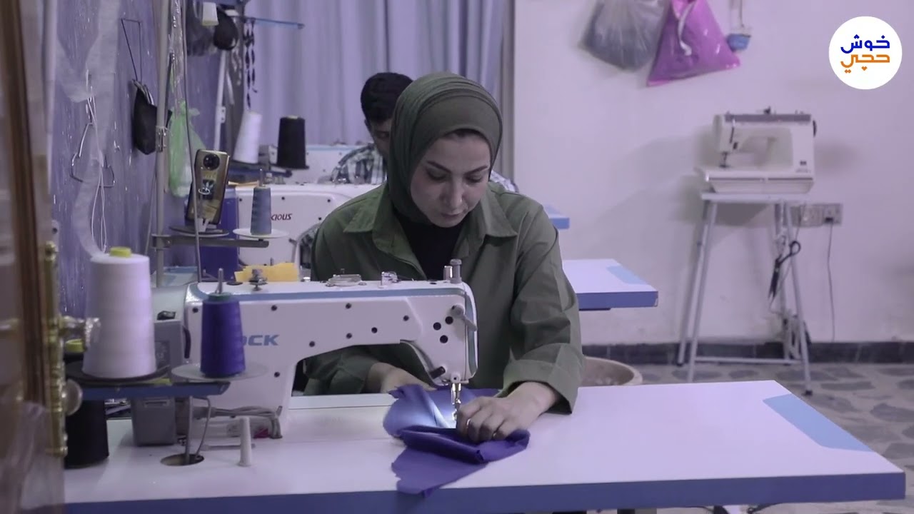 عائشة العقيدي مصممة ازياء
