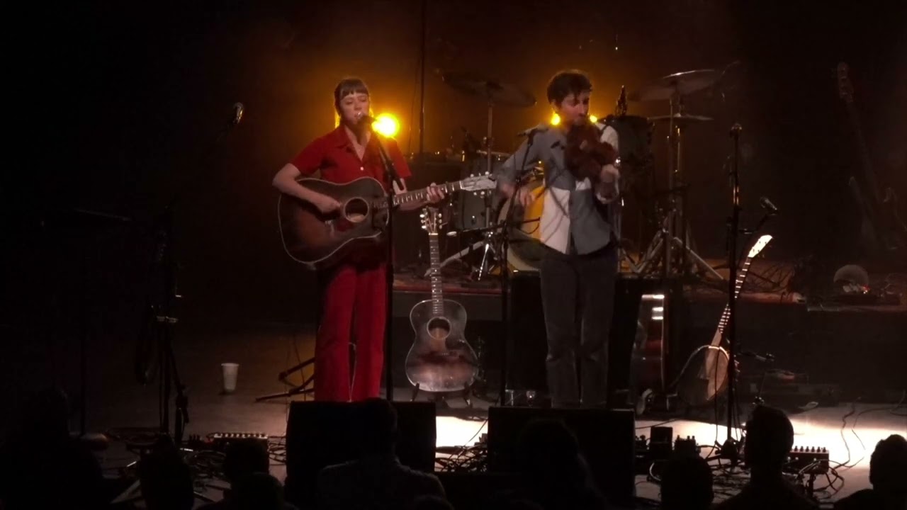 Viv & Riley - On Account of You (Live at the Neighborhood Theater)