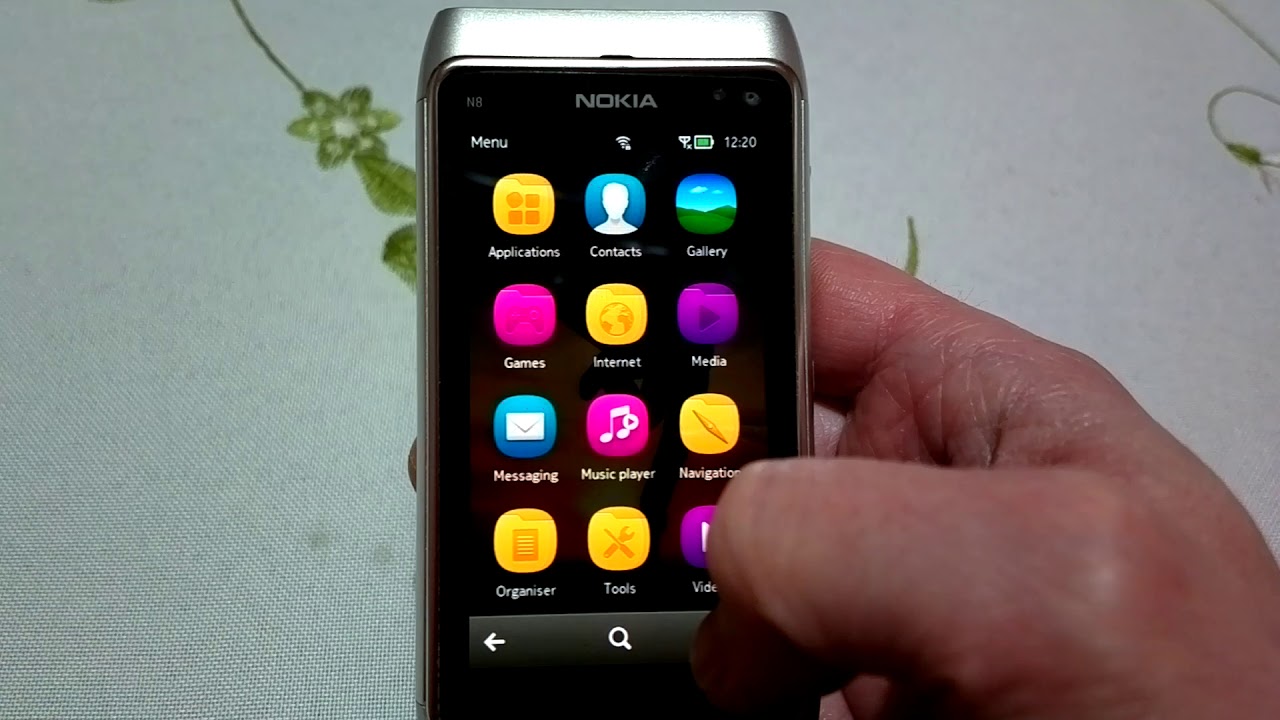 Nokia N8 with Delight CFW v6.6