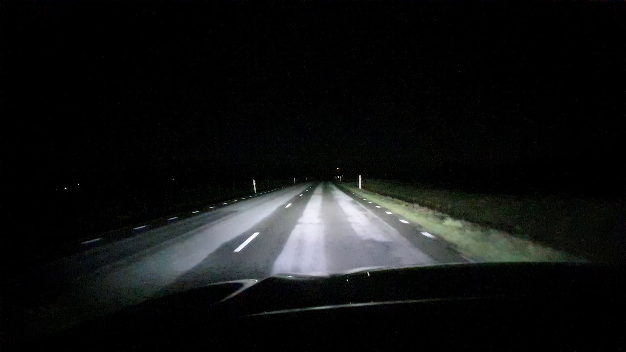 Volvo XC60 2018 night drive - POV - full led headlights