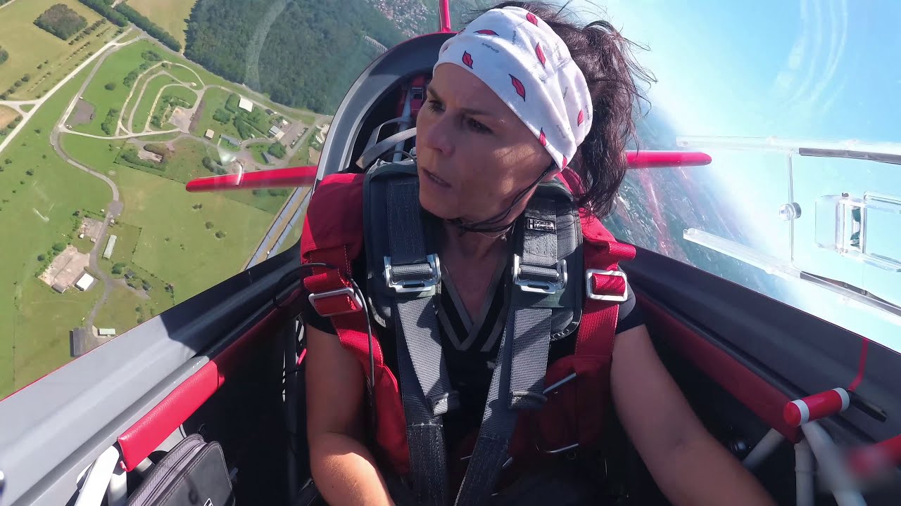 Extra 300 aerobatic flight