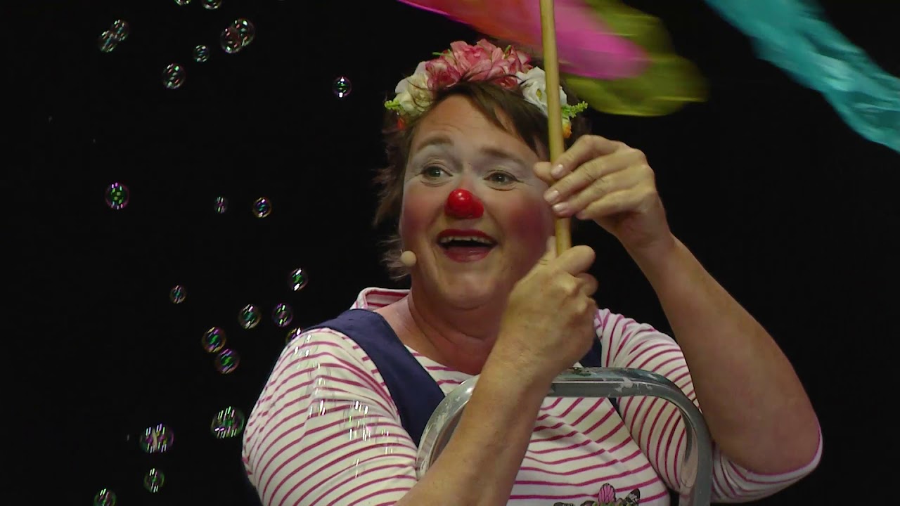Paderborner Klinikclowns: Videos für die kleinen Patienten der Kinderklinik St. Louise - Part IV