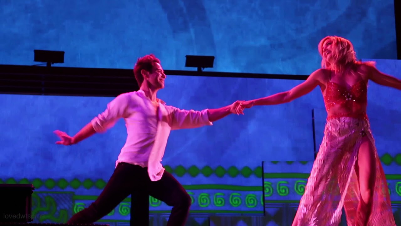 DWTS Light Up The Night Tour: Sasha & Lindsay