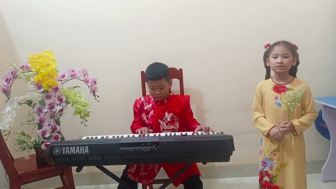 Anh em Thái Bảo & Bảo An biểu diễn Mùa Xuân Ơi - NS Nguyễn Ngọc Thiện