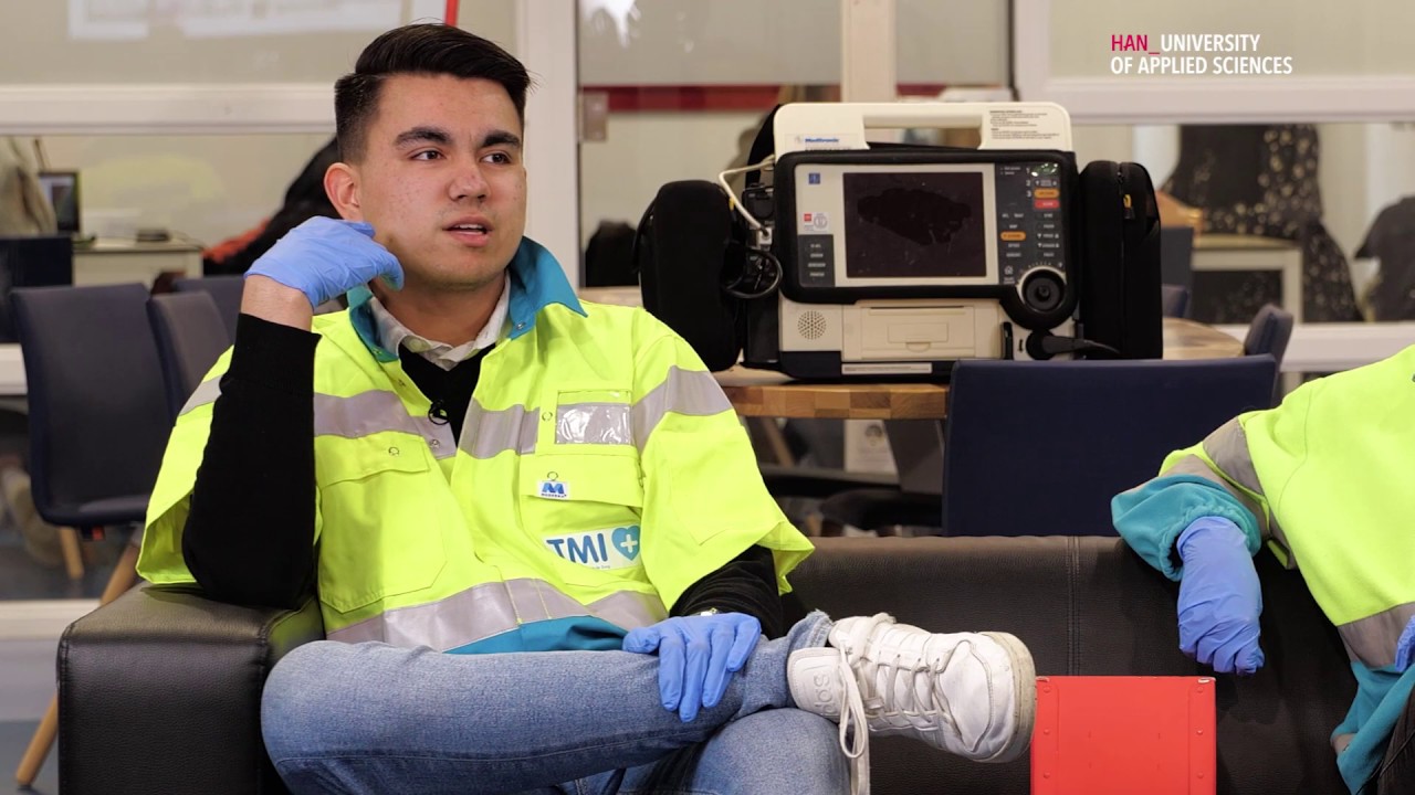 Waarom heb je voor Medische Hulpverlening gekozen? #AskAStudent