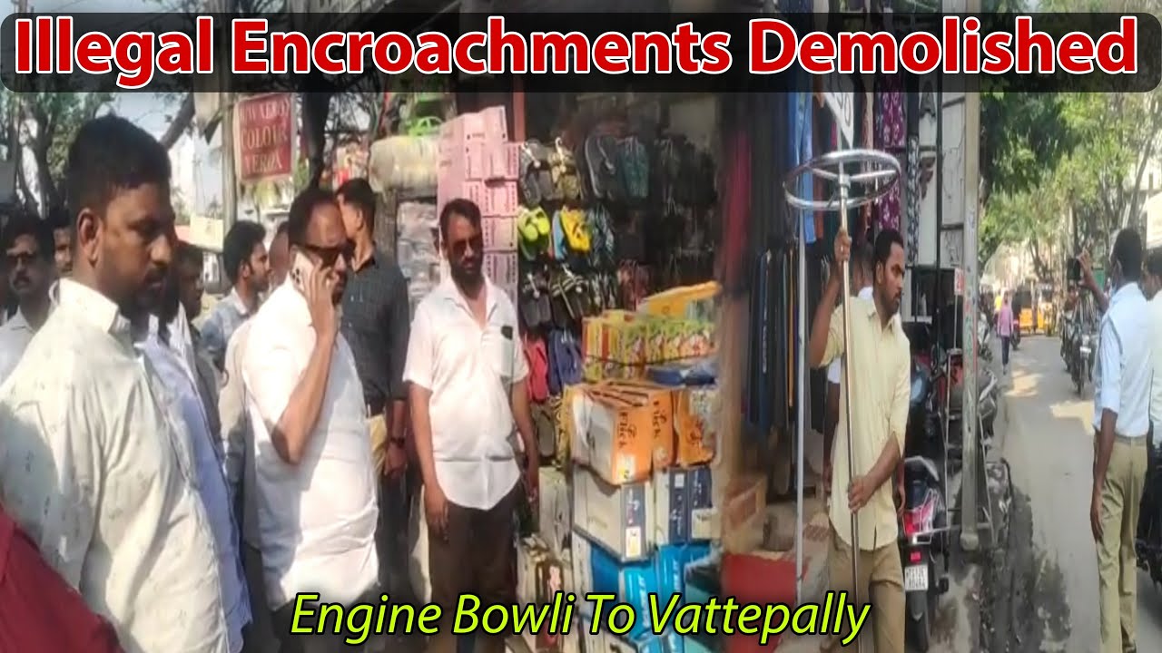 GHMC Ne Footpath Ke Illegal Encroachments Ko Kiya Demolished | Engine Bowli To Vattepally |Hyderabad