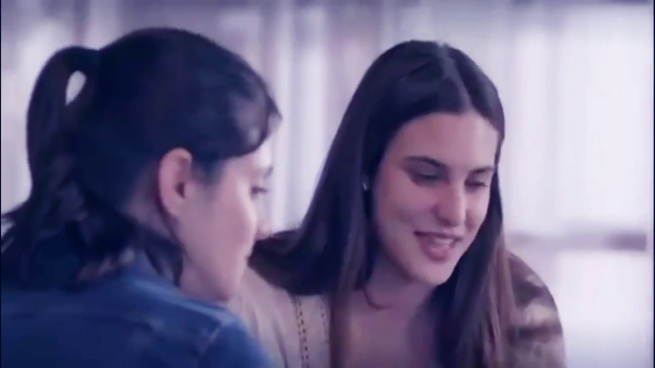 Juliana y Valentina |  Broche de oro