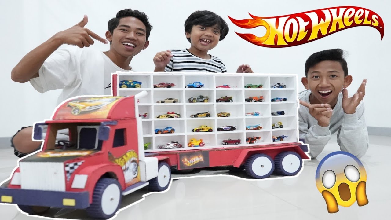 BIKIN RAK HOTWHEELS DARI KARDUS, KEREN BANGET BENTUKNYA TRUK GANDENG😱 | Mikael Family