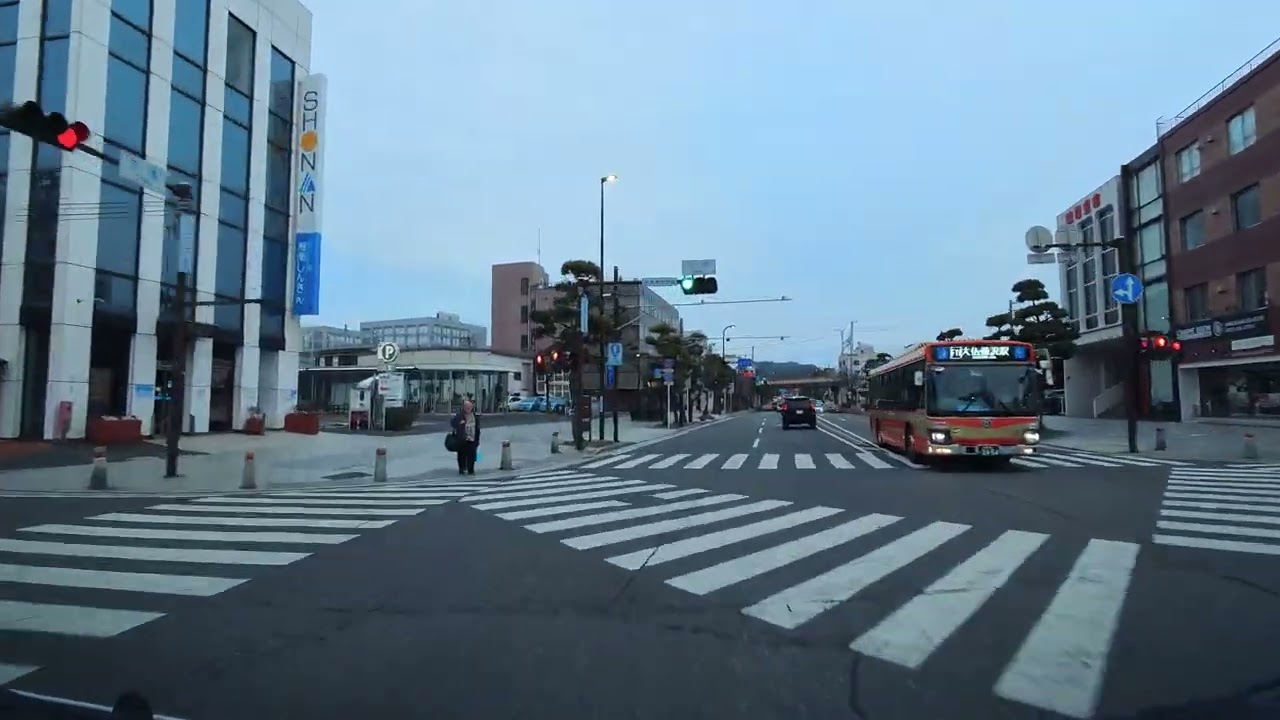 【早朝ドライブ】神奈川県の逗子〜鎌倉・大船｜海岸線ドライブ／鶴岡八幡宮｜朝の鎌倉 4K