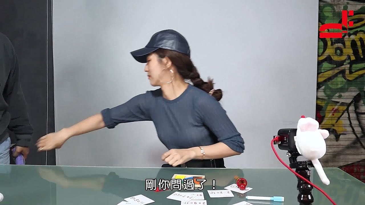 多曼尼家族新春特別企劃 [ 周曉涵 ] 關於2019手忙腳亂快問快答