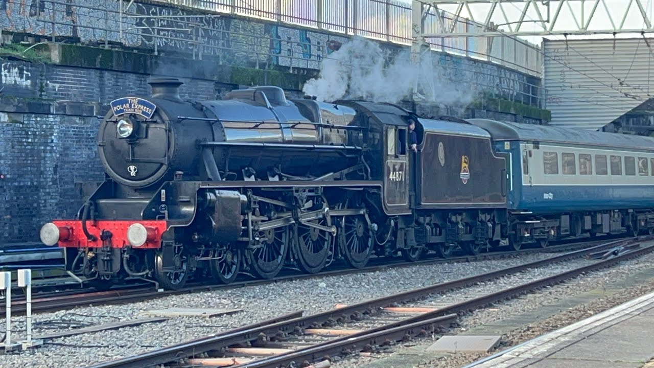 ‘LMS 44871 Black Five’ | The Polar Express Shuttle Run | 20/12/2025 @ London Euston.