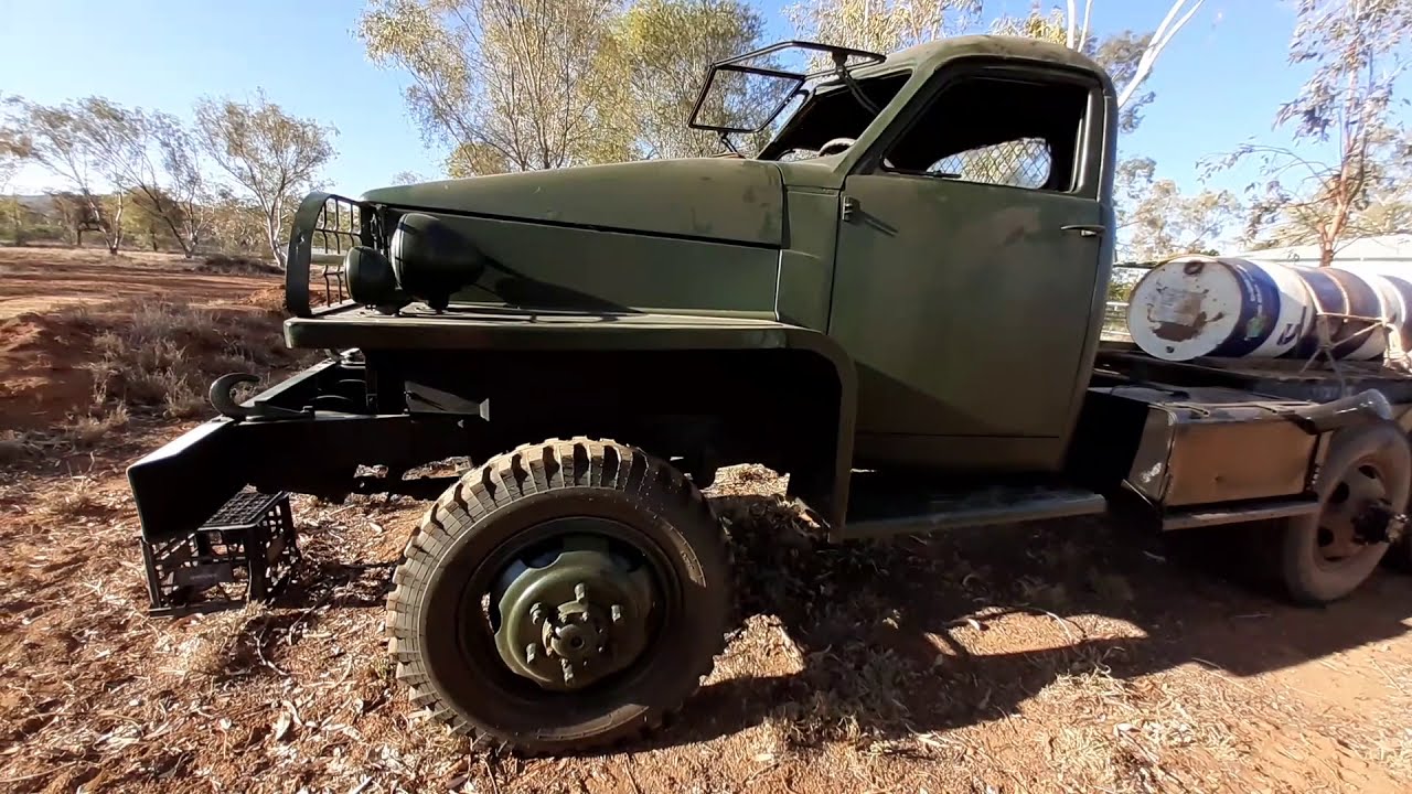 Studebaker US6 1945 walk around