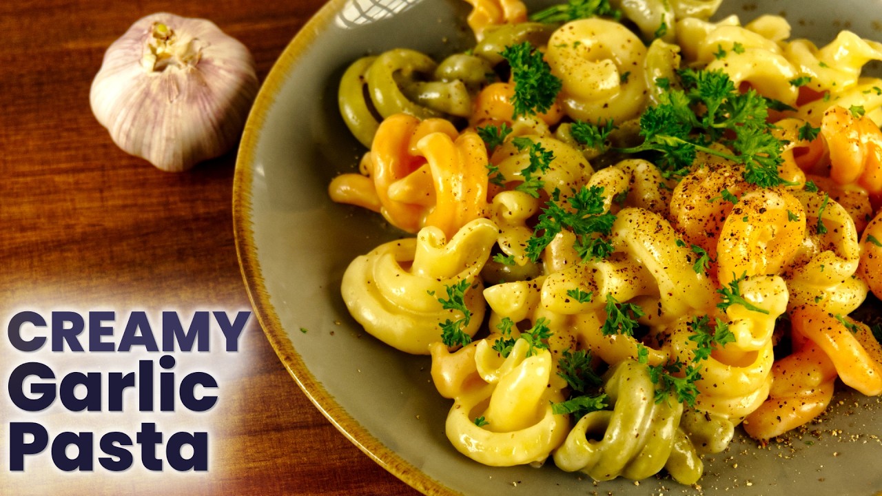 Creamy Garlic Pasta 🧄 | Easy & Ultra Creamy - Top Crumb